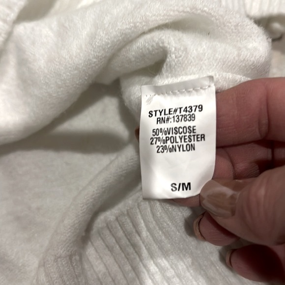 Red Dress Fable Ivory White Any Day Now V Neck Super Soft Sweater - Picture 9 of 14